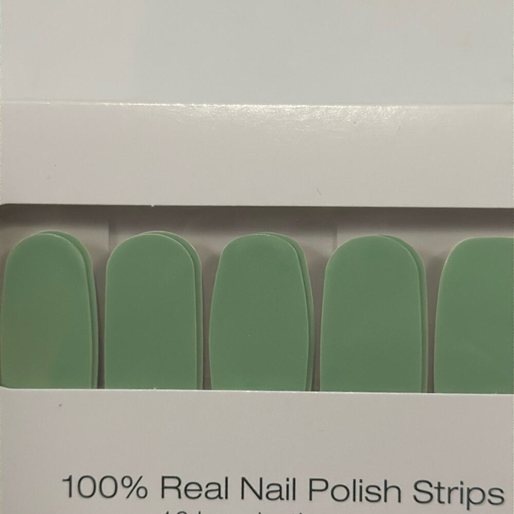 NWT Color Street "Oslo and Steady" Mint Green Nail Strips
